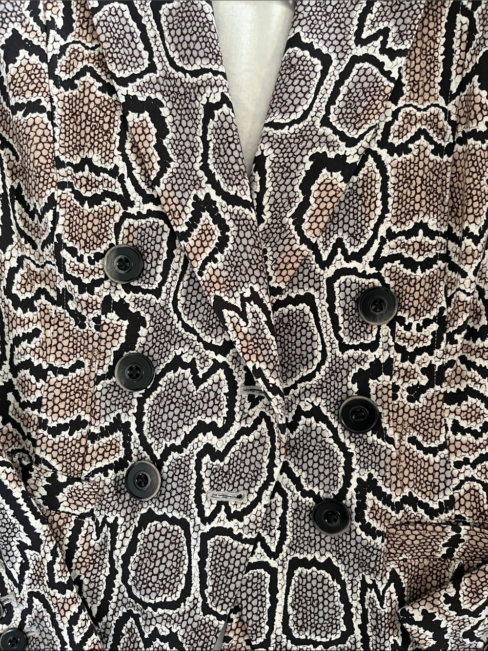 Cabi Python Blazer - Picture 8 of 12